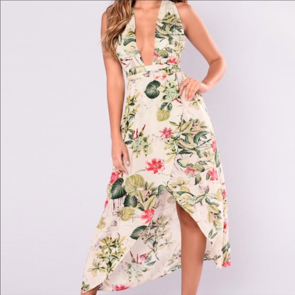 Fashion Nova L tie floral maxi dress with slit